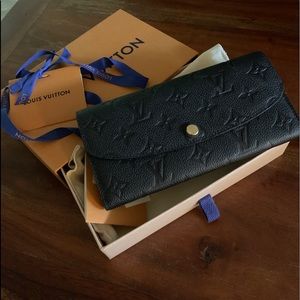 Louis Vuitton Emilie wallet